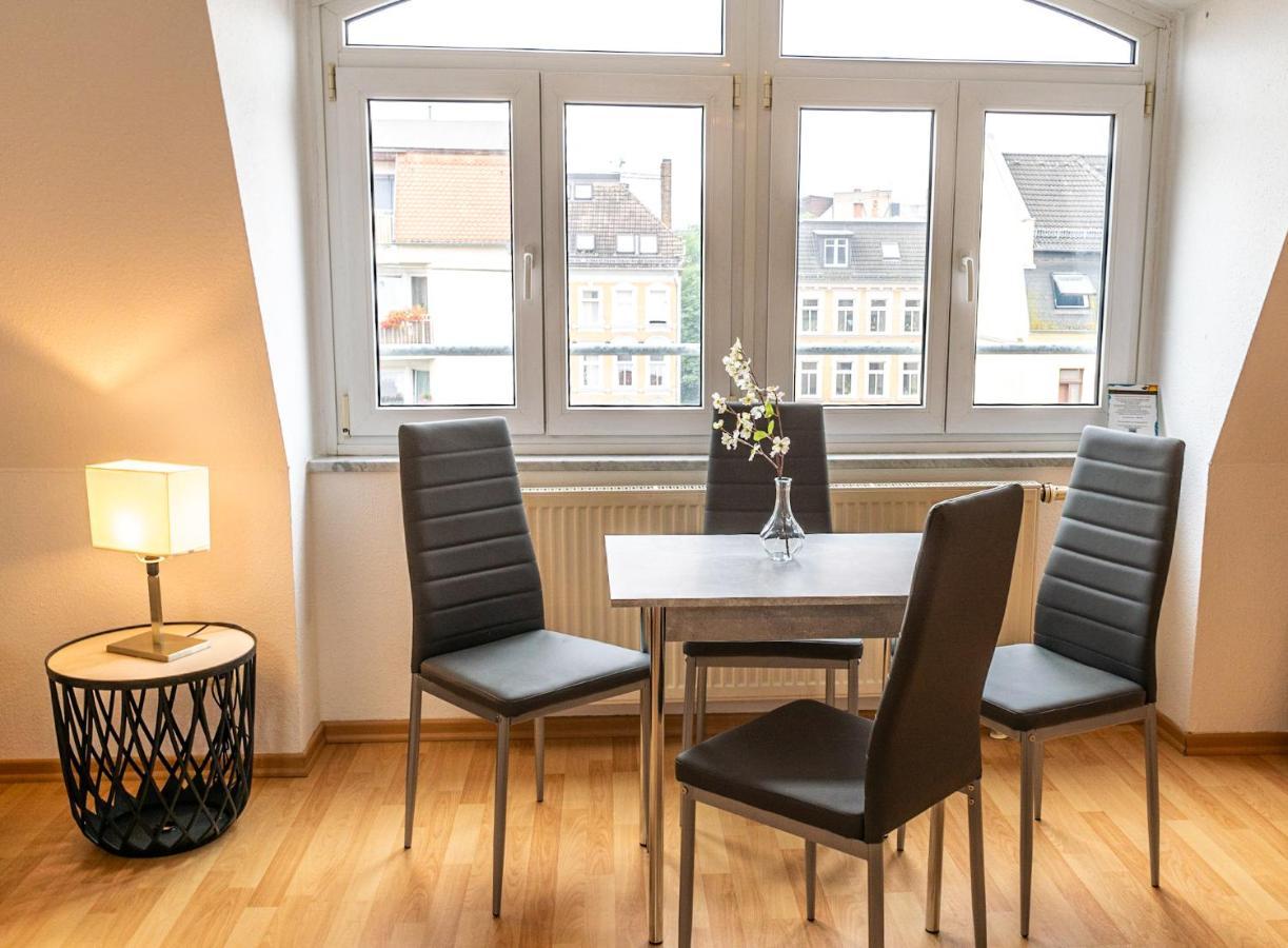 Loft 65 Qm Netflix Wlan Boxspringbett Bis 4 Pers Leipzig